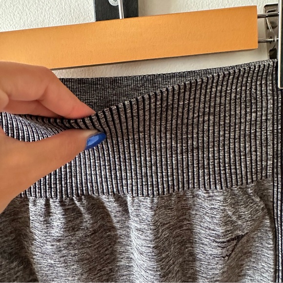 Gymshark | Hyper Amplify Leggings - Picture 2 of 6